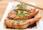 Somonu fırında pişirin.  Fırında somon balığı.  Mantar soslu fırında somon