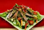 Mayonezsiz Salatalar: tatil masası için fotoğraflı tarifler