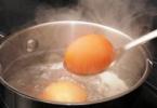 Paskalya'da çatlamaması için yumurta nasıl kaynatılır?